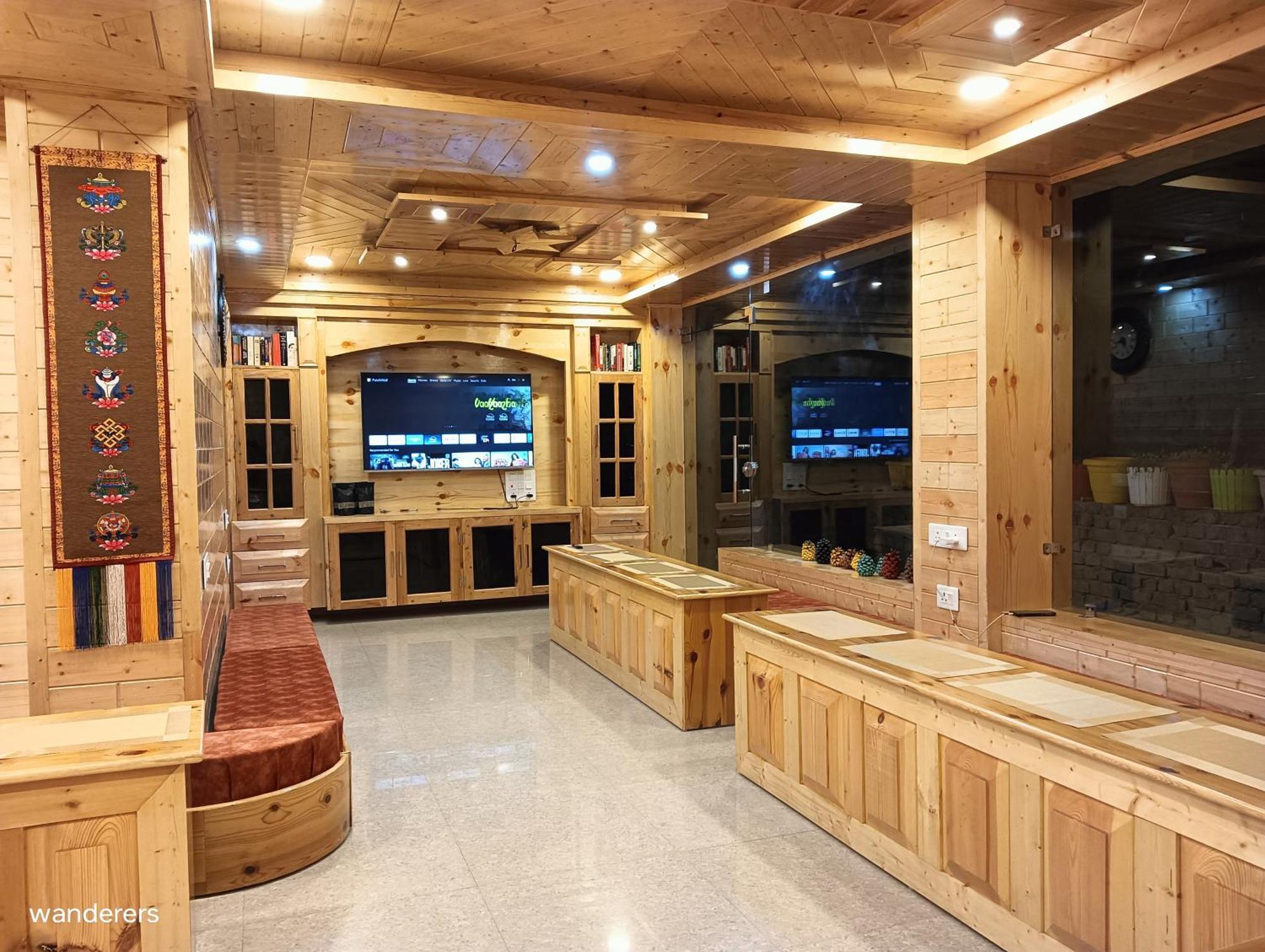 Wanderers Homestay -All Mountain Facing Rooms 卡尔帕 外观 照片